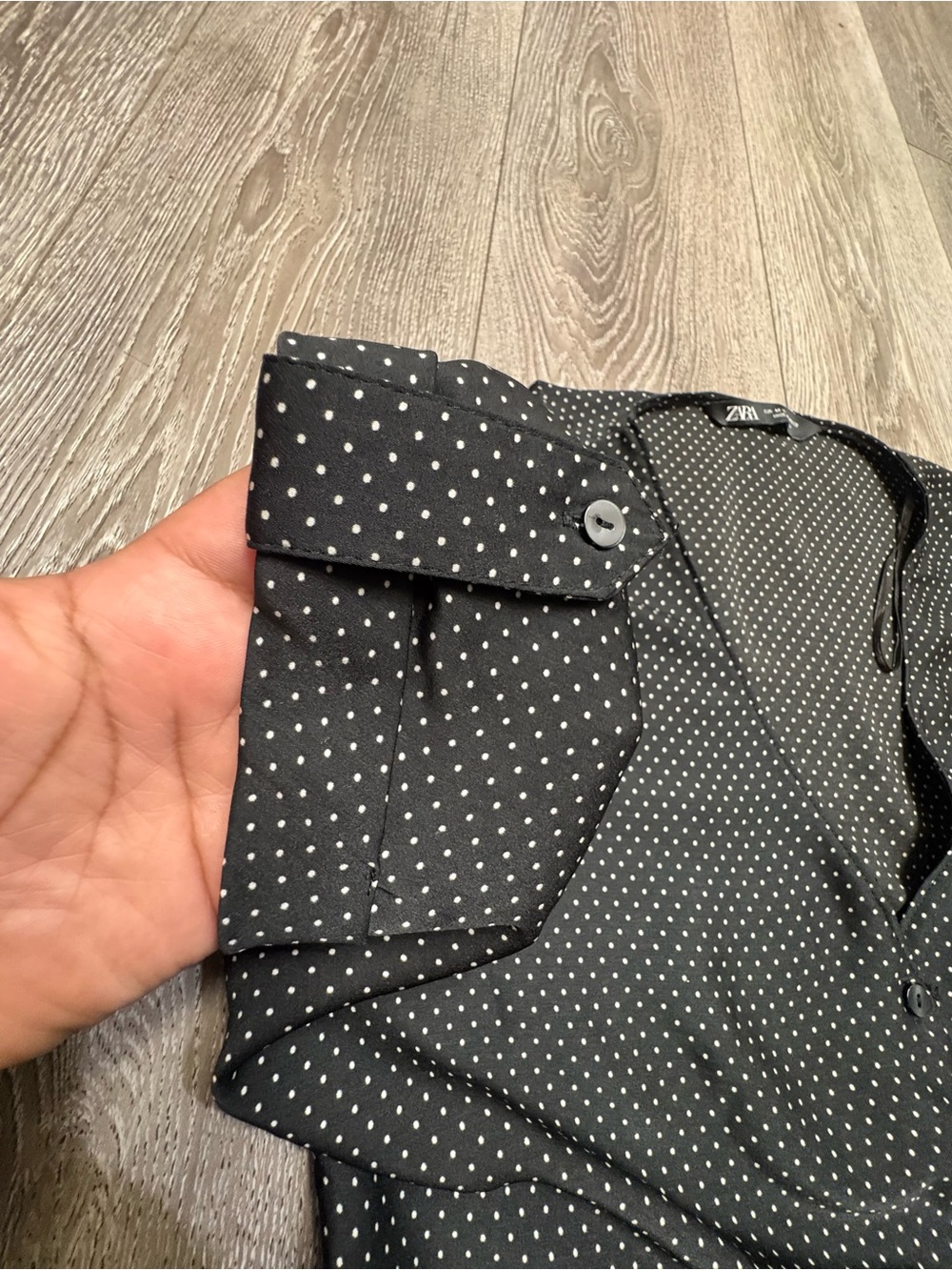 Zara Black Polka Dot Short Sleeve Pleated Dress - Picture 3 of 8